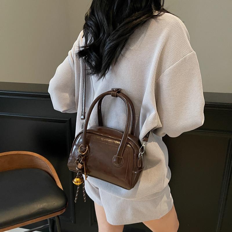 Premium bag women's new handbag casual shoulder messenger bag fashionable versatile pillow bag