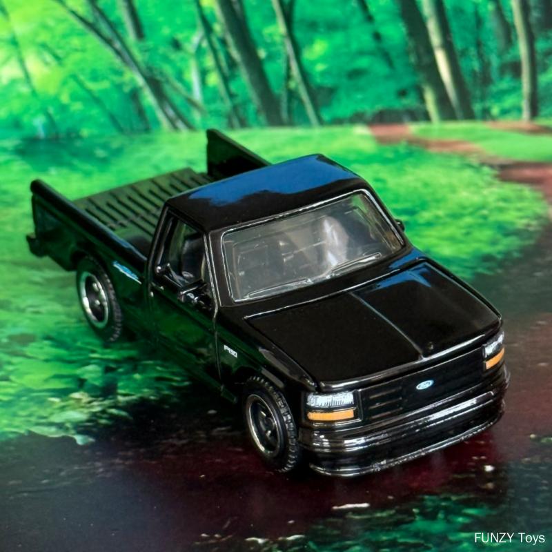 Matchbox 1994F-150 SVT Lightning Pickup Diecast Model Car FWD28 Opening Doors & Hood Moving Parts Adult Collectible Gift