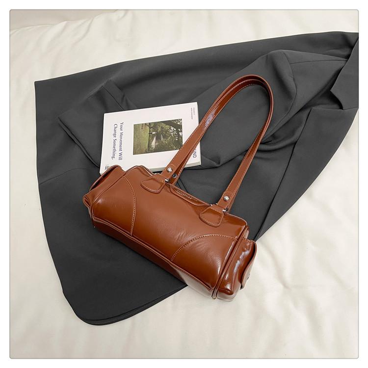 Premium retro handbag women's 2025 new fashion oil wax leather underarm Boston bag versatile shoulder bag