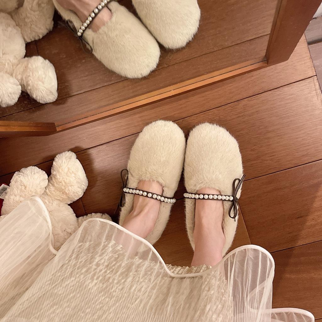 Lamb wool shoes women's outer wear 2025 autumn and winter new bow pearl pregnant women bean shoes one foot cotton ladyshoes
