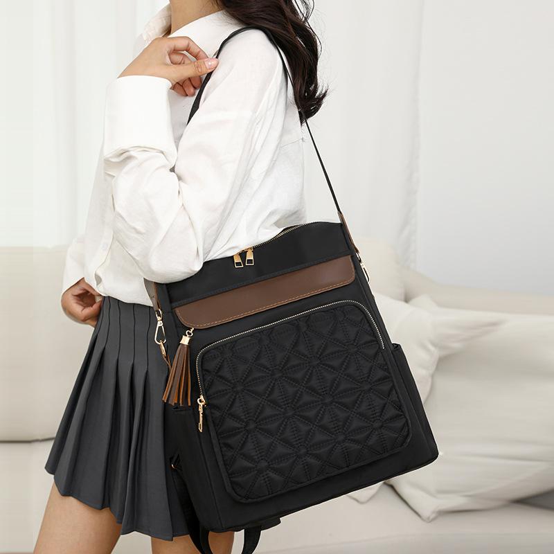 Женский противоугонный рюкзак с кисточками — фото 5