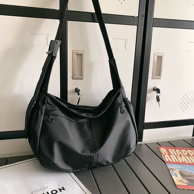 

Nylon Shoulder Bag Women Casual Crossbody Bag Lightweight Waterproof Hobo Bag Large Capacity Half Moon Handbag