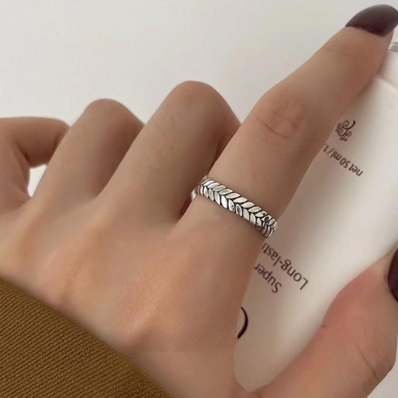 Geometric Smiley Face Beaded Cable Knit Stackable Ring for Women