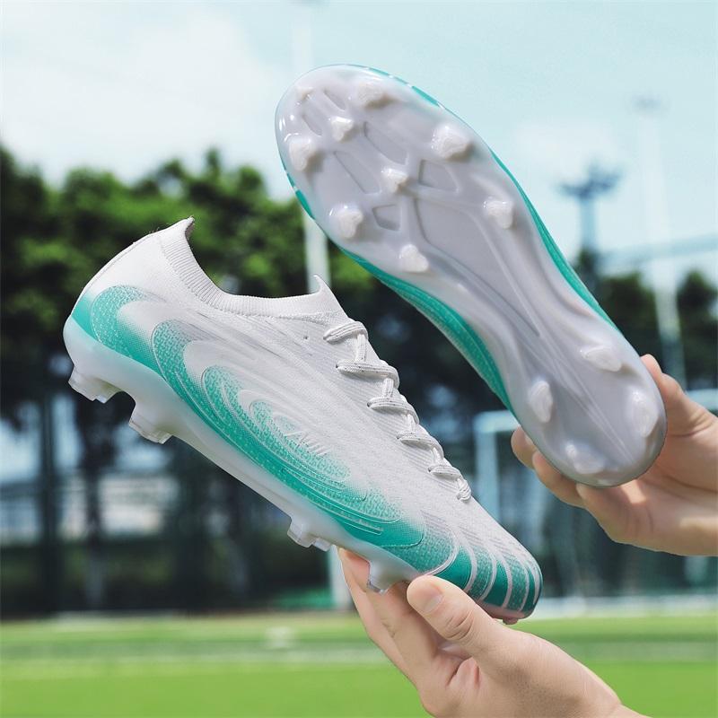 Men Professional Training Football Boots Futsal Ultralight Soccer Shoes Breathable Sneakers Unisex Grass Cleats Match Sport