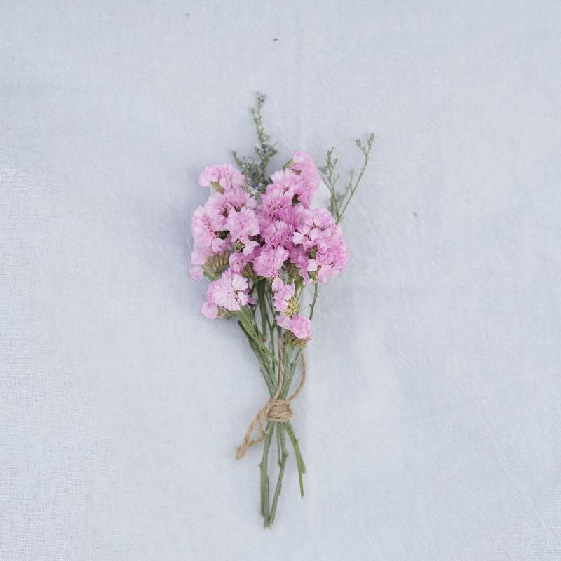 Handcrafted Mini Natural Dried Flower Bouquet 1Pcs Groomsmen Buttonholes for Wedding Bridesmaid Corsage Rustic Decor