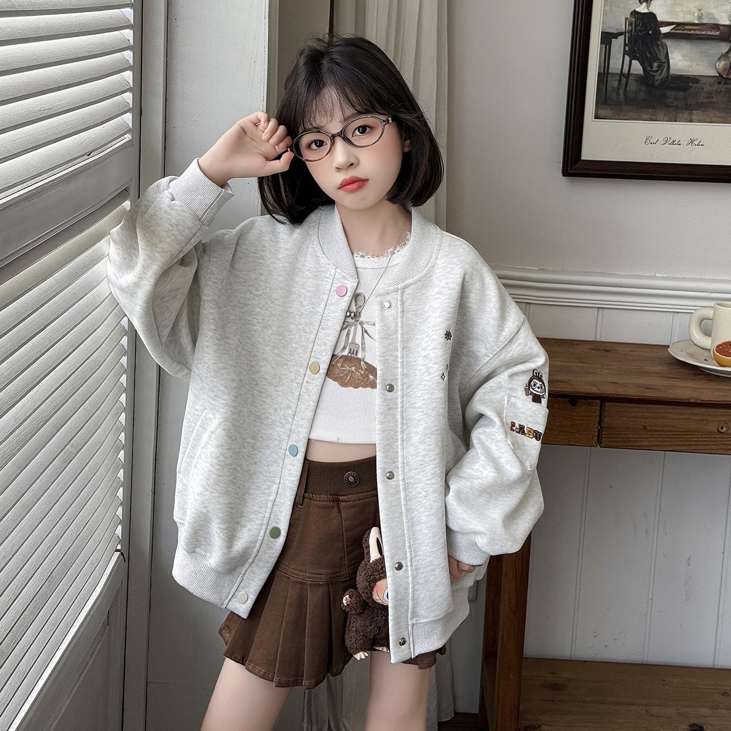 

Autumn 2025 Girls Korean-Style Versatile Baseball Cardigan Jacket 150 cm серый/белый