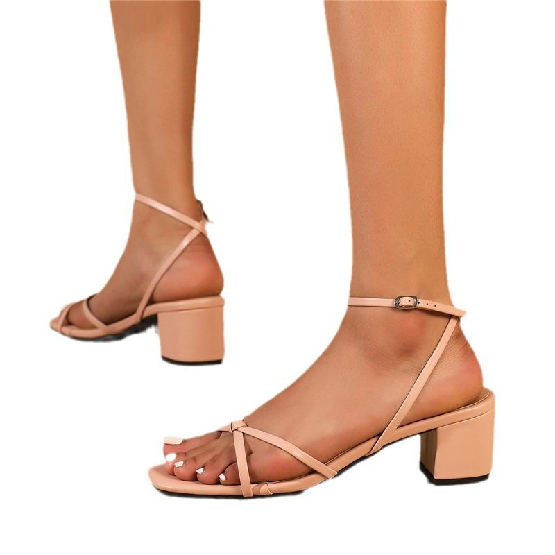Sommer neue Sandalen für Damen, eckiger Zehenbereich, nackte gekreuzte Ein-Wort-Schnalle, einfache und modische Dicke-Absätze High-Heel-Sandalen für Damen