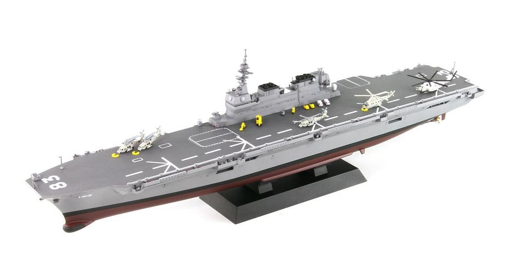 Pit Road 1/700 Skywave Series Maritime Self-Defense Force Destroyer DDH-183 Izumo Pre-painted Finished Model JPM09