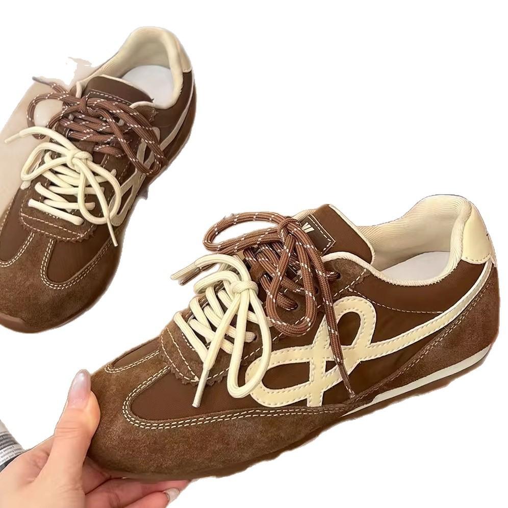 New Women's Sporty and Casual Soft-soled Lace-up Shoes with Insole Height-increasing Versatility