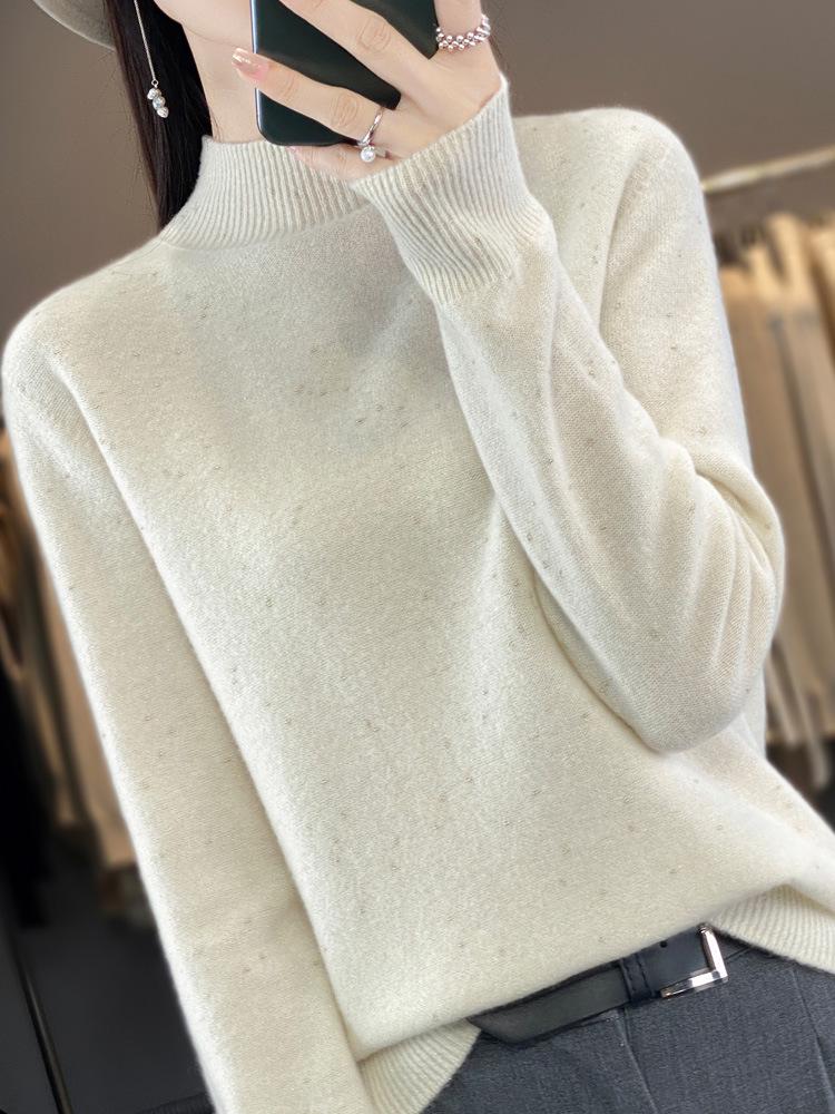 Women's Cozy Round Neck Knitted Wool Sweater