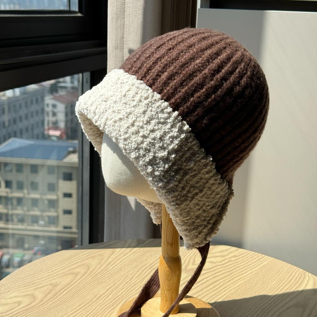 New Hats for Women Autumn and Winter Lamb Hair Ear Protection Plus Velvet Knitted Hat with Face Small Toe Cap Cold Protection Hat