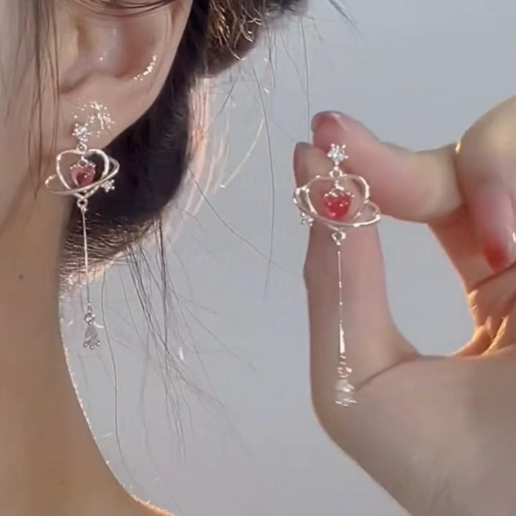 Lychee Jelly Powder Mosquito Coil Ear Clips: Elegant Chinese Style Moisturizing Earrings for Women