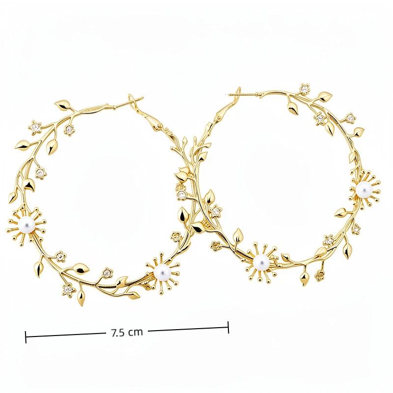 1 Pair Exaggerated Hoop Earrings For Women Leaf Flower Gold Color Big Circle Earrings Vintage Trend Women'S Jewelry Gift