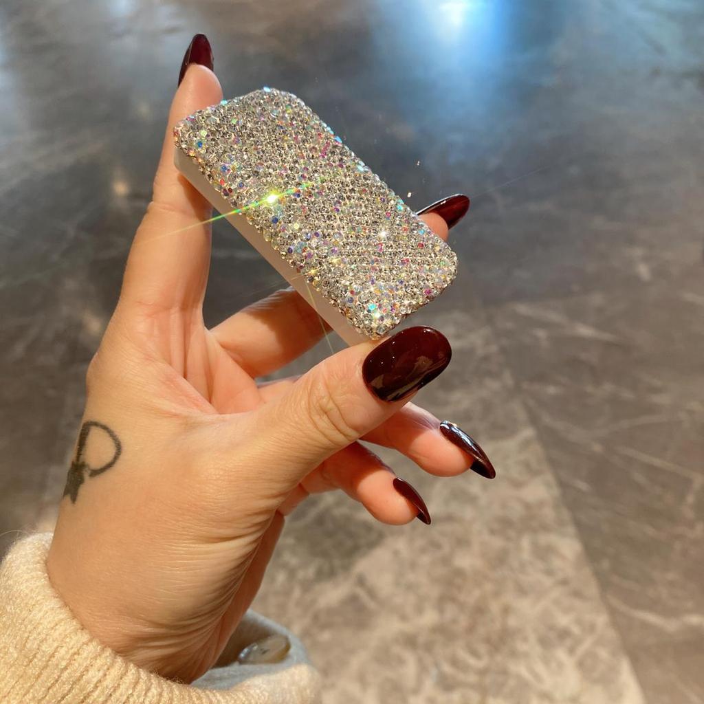 Elegant Rhinestone Pill Box: Stylish, Secure, Portable Pill Storage Solution