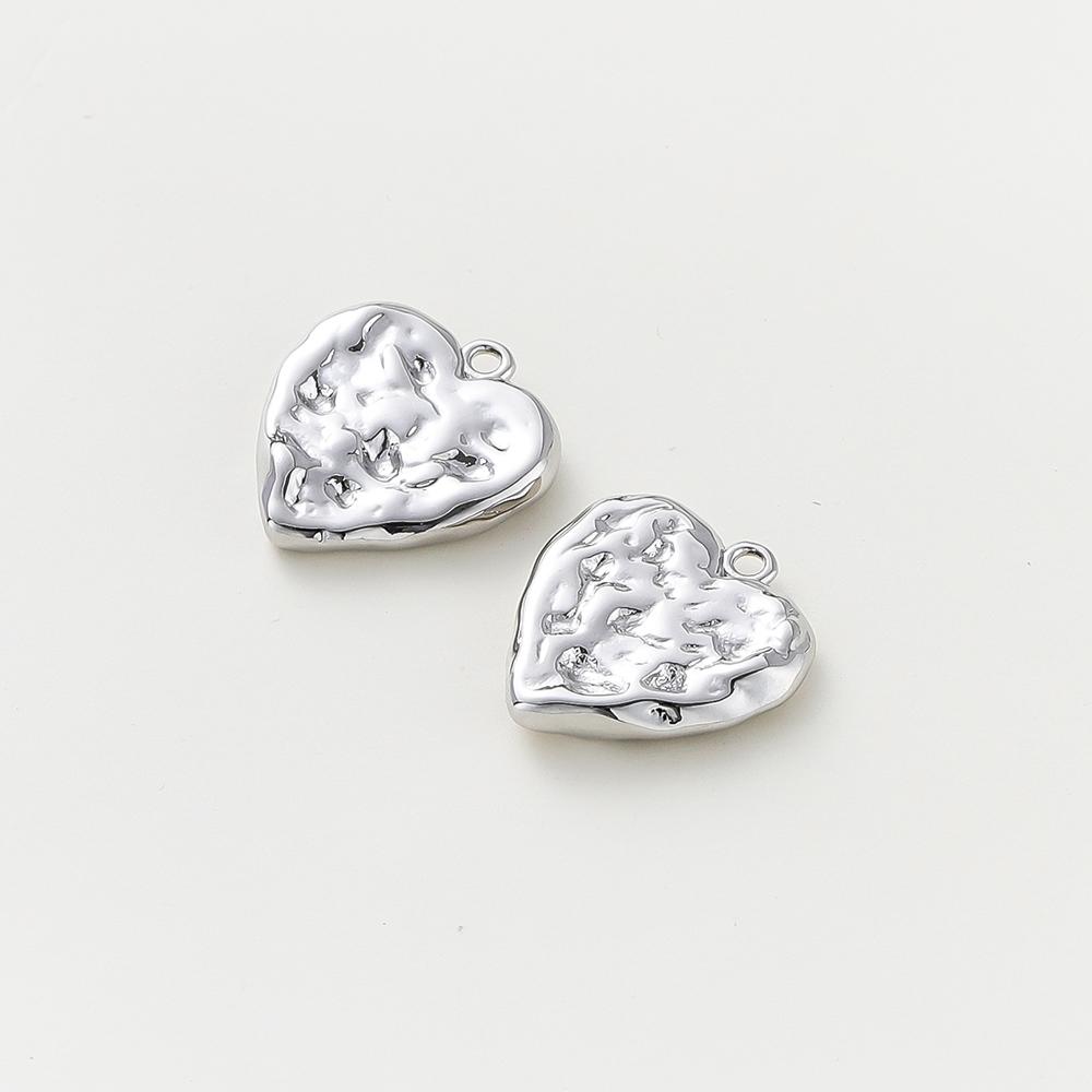 

4pcs/lot 14K 18K Gold Color Dark Pattern Love Heart Metal Pendants Retro Earing Charms For DIY Jewelry Handmade Supplies платиновый