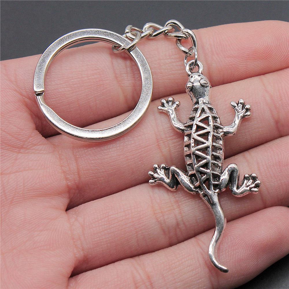 Halloween Spider Bat Spooky Keychain for Couples New Arrival Vintage Graduation Gift Simple Key Organizer