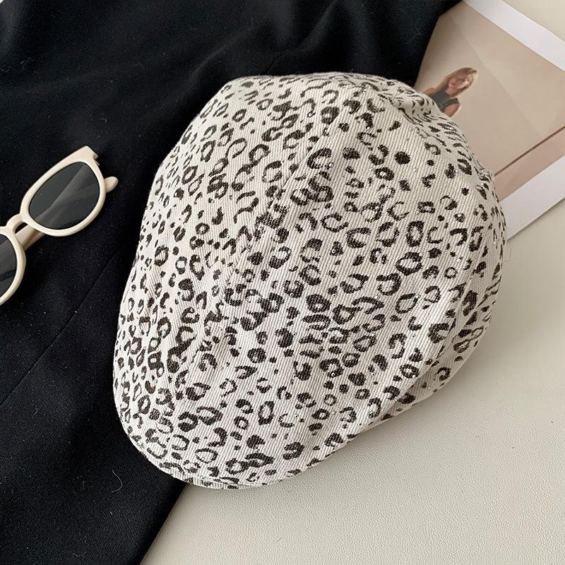 

Retro Spice Girl Leopard Print Beret Style Show Face Small Fashion Versatile Forward Hat Personality Peaked Hat average size (56-58cm)