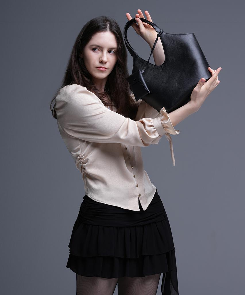 Eino Applinja Bag _ Black