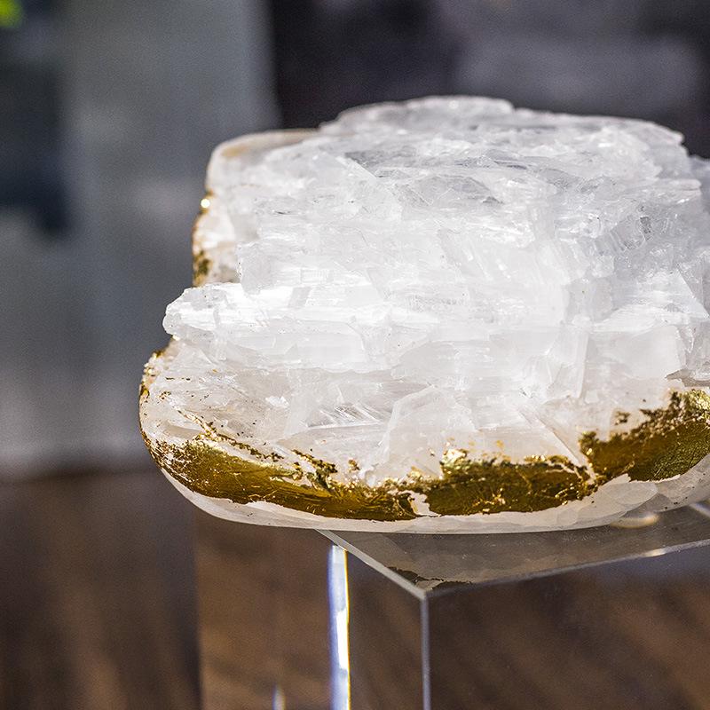 Luxurious Crystal Ore Ornaments: Natural Stone Decorations for Model Rooms, Hotels, and Creative Soft Furnishings