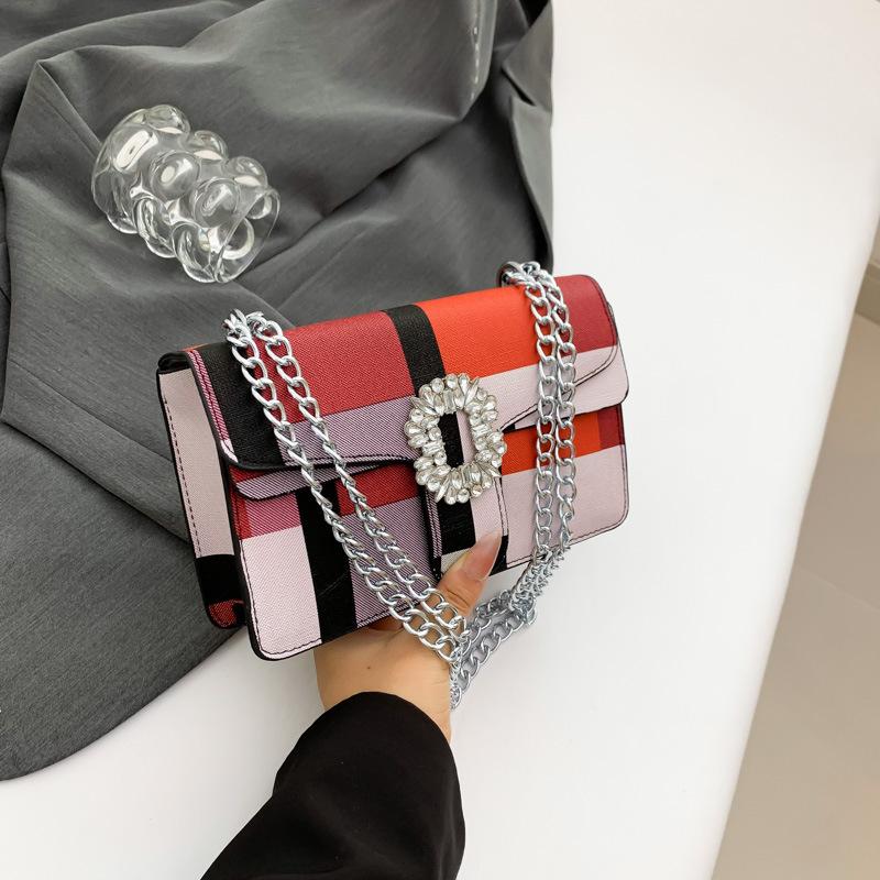 New Summer Personalized Shoulder Bag Fashionable Casual and Beautiful Fashion Bag Female Temperament Crossbody Small Square Bag Trendy