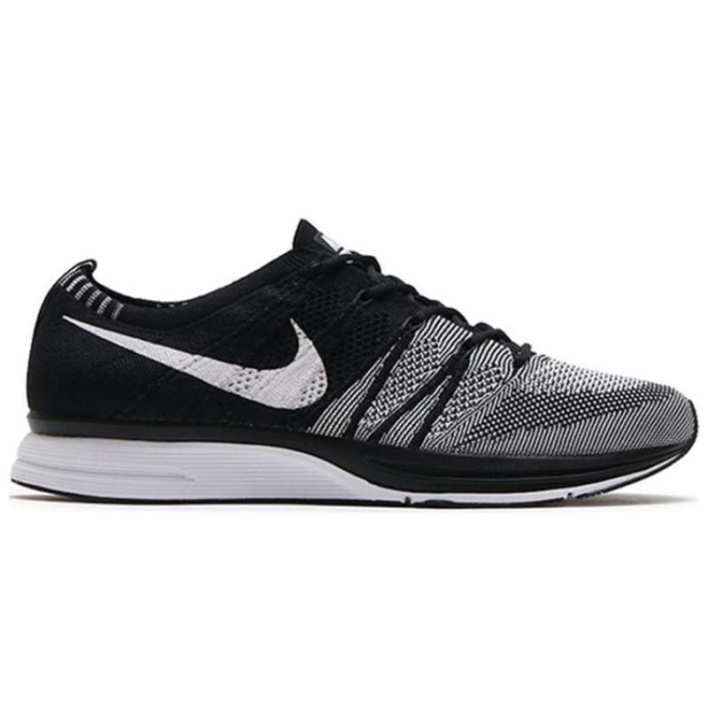 Nike Flyknit Trainer Oreo Sneakers AH8396-005