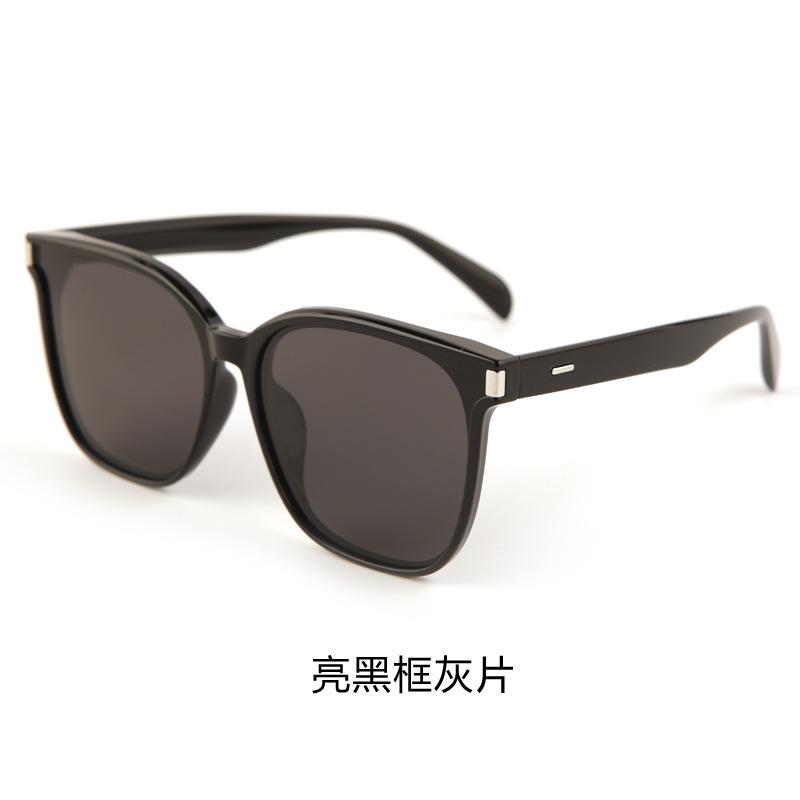Trendy large frame square TR sunglasses, high-end and thin street shot UV-proof sunglasses for men and women