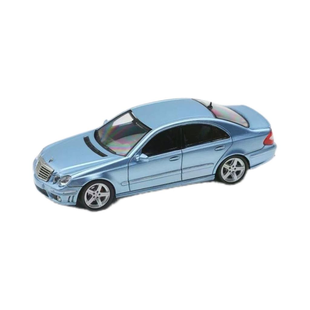 AAN1 Km 1:64 Mercedes-benz E63 W211 Classic Four-eyed Mercedes Alloy Car Model Collection