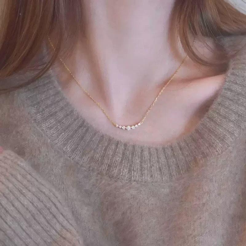 New Smile Necklace for Women, Light Luxury, High End, Simple and Versatile, Exquisite Clavicle Chain