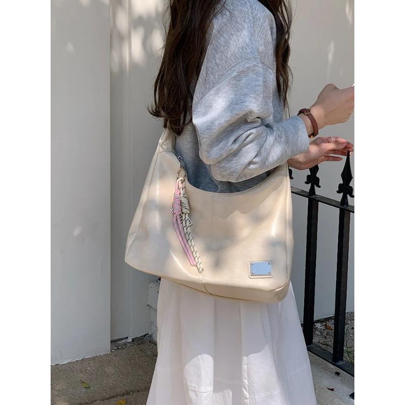 Soft PU Leather Women's Shoulder Bags College Girls Underarm Crossbody Bag Casual Solid Color Female Tote Handbags with Pendant