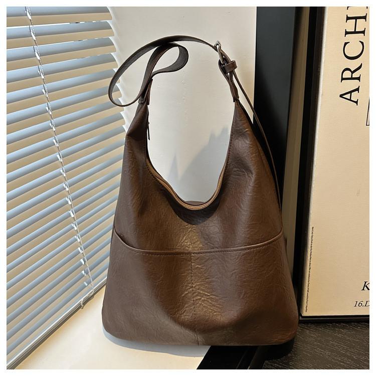 Pu Leather Shoulder Bag For Women With Large Capacity And Zipper Closure For Daily Use