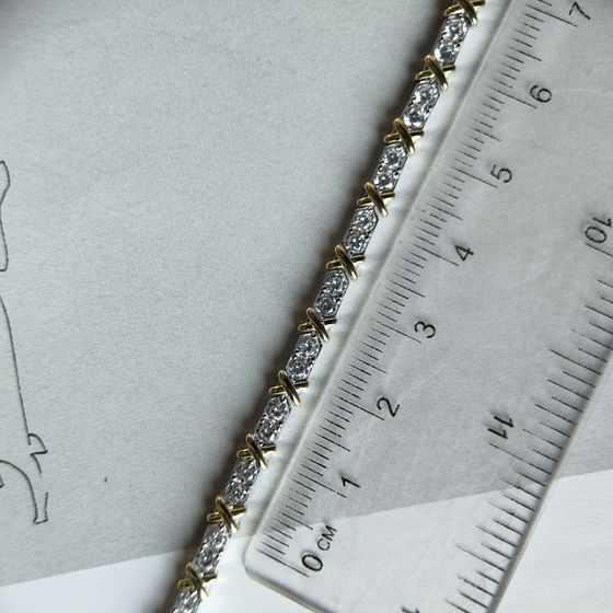 Серебряный браслет с фианитами, вес изделия 10,3 гр (2185529)