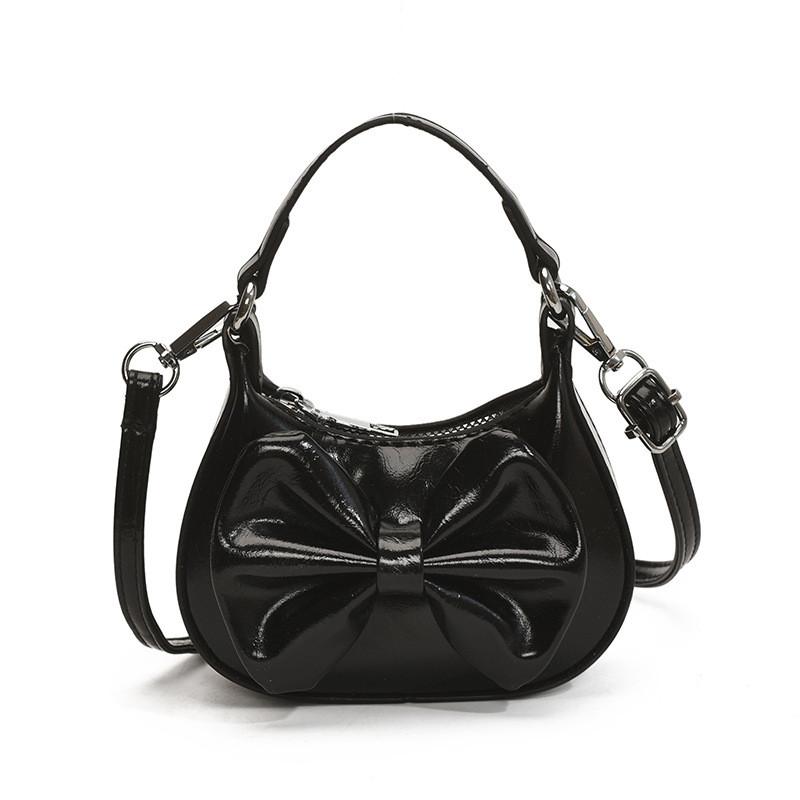 Trendy Girls Small Crossbody Bag With Heart Pattern And Light Pu For Kindergarten Kids чёрный