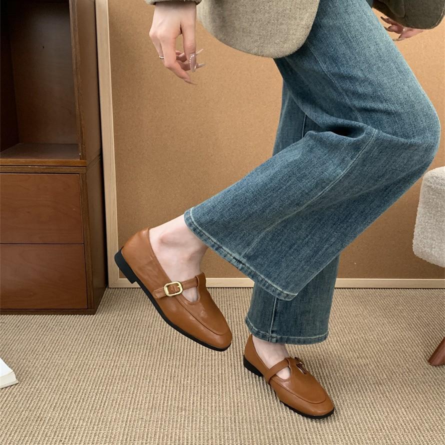 2025 spring new versatile Korean version of small leather shoes versatile single shoes trendy retro flat bottom square head black loafers women