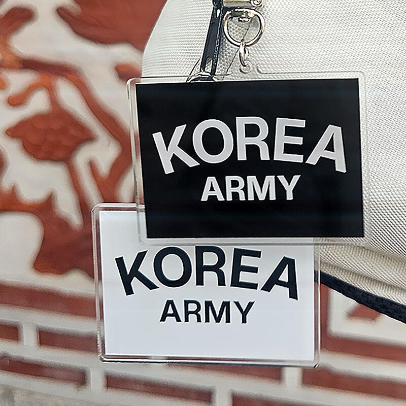 Roca Korea AMI Bag Keychain Useless Funny Gift Keyhole black