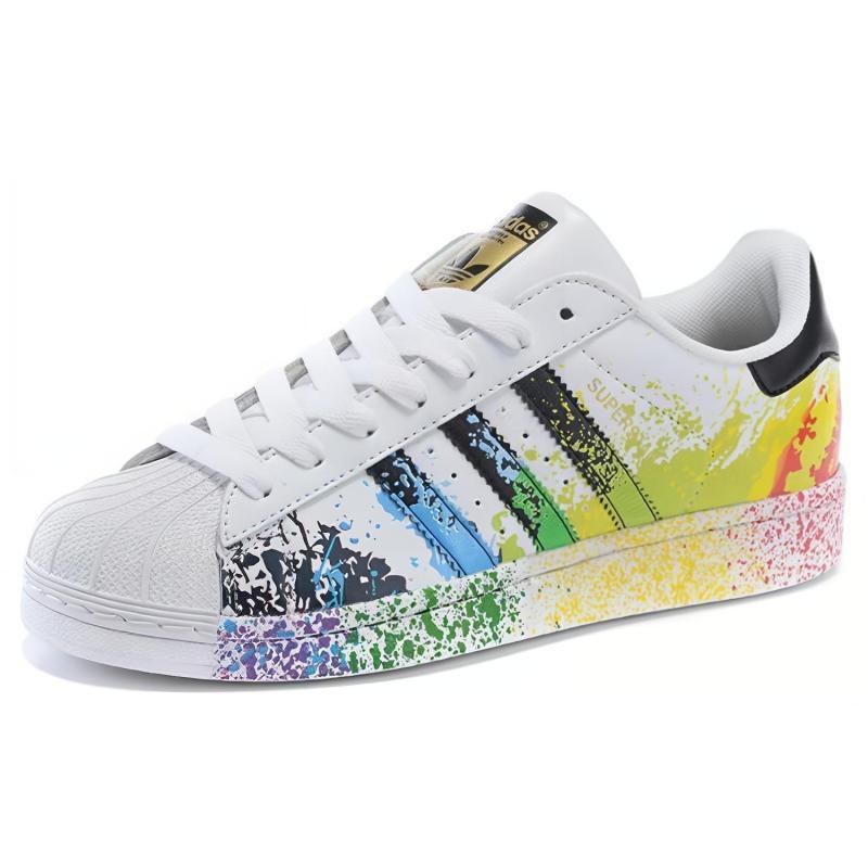 Adidas Superstar 'Pride' Sneaker D70351