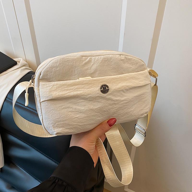 

Solid color casual going out men and women lightweight storage wide shoulder strap versatile simple shoulder messenger bag portable tote cloth bag белый