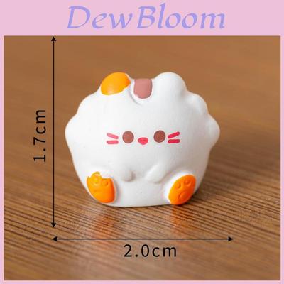 Resin Cute Cat Figure With Cartoon Design For Car Desk Decor And Gift Idea