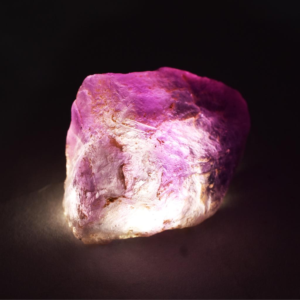 Multi Color Natural 136.35 Ct Fluorite Earth Mined Uncut Rough Gems