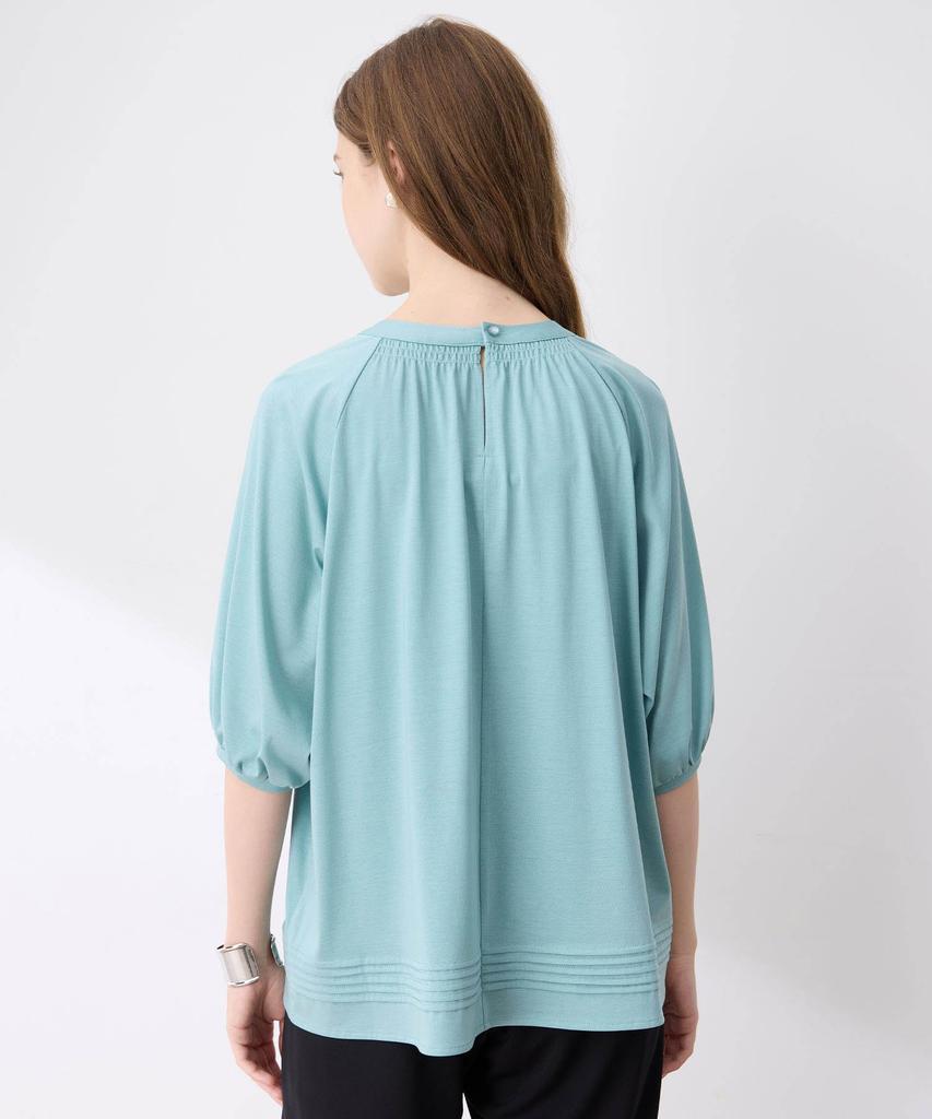 Le Souk Holiday Pullover Women's Pin-Tuck (291174)