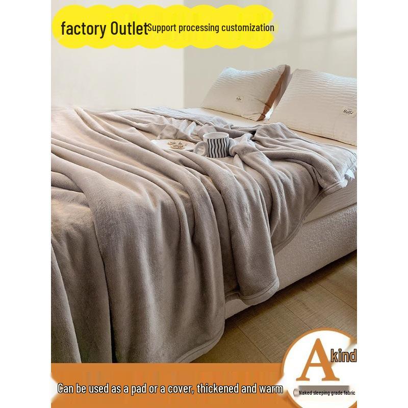 Super Soft Four-Season Flannel Air Conditioning Blanket - Thin, Warm, Velvet Nap & Leg Cover