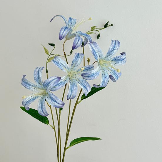 Faux Lily Flower Long Stem Artificial Lily Branch with 4 Bloom Heads And Leaves Real Touch Lilium Flower for Wedding Party Home Decor