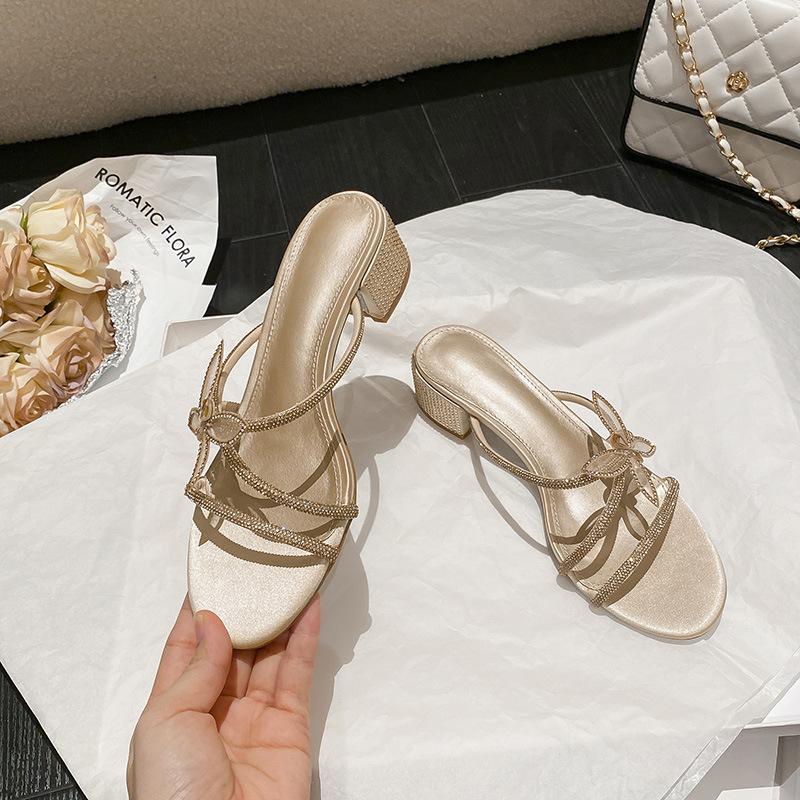 

Round head flash diamond butterfly fairy sandals stiletto 2025 new rhinestone cool slippers female thick heel wear a pedal 34