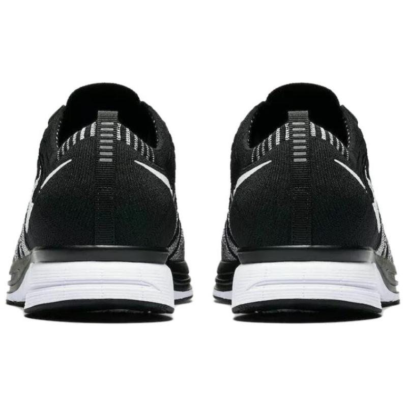 Nike Flyknit Trainer Oreo Sneakers AH8396-005