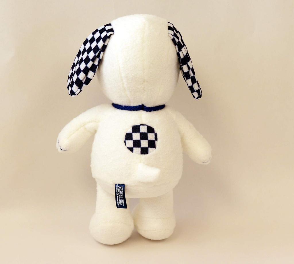 Yoshitoku Snoopy Checkered Plush Toy 182023