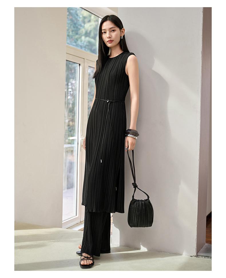 Jiuzi Anna Kou Minimalist Workplace Commuting Three Houses Wind Pressure Folded Sleeveless Dress for Women 2025 Summer New Style