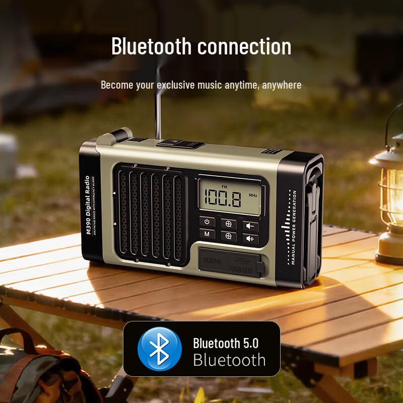 Wolsen M390 Multi-Function Emergency Radio Flashlight