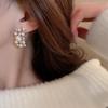 Retro Pearl & Diamond-Inlaid Necklace with Stud Earrings - Elegant Courtly Design for Women