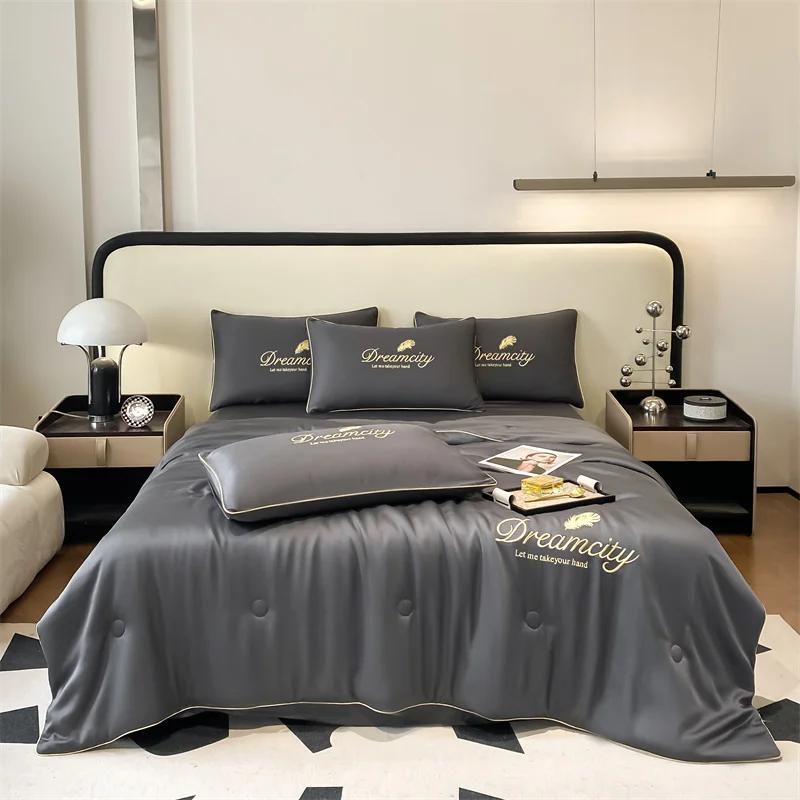 

2025 New Summer Quilt Air Conditioning Quilt Suitable for Bedroom Apartment Light Luxury High-End French Elegant Style 150x200cm 4pcs