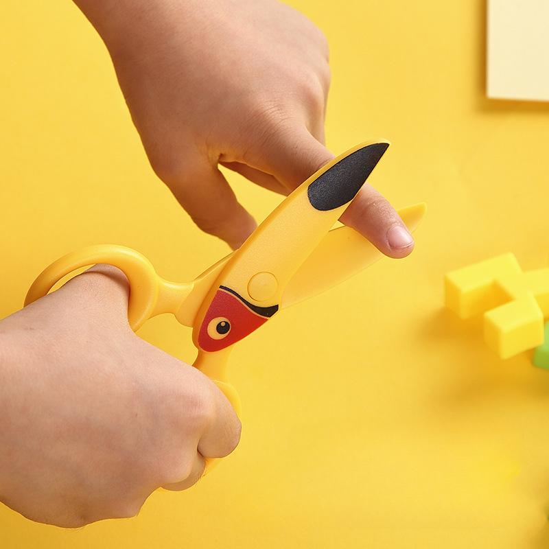 1Pc Cute Cartoon Animal Children's Plastic Scissors Safety Non-metal Blade Handmade Paper Cutter Kindergarten School Supplies