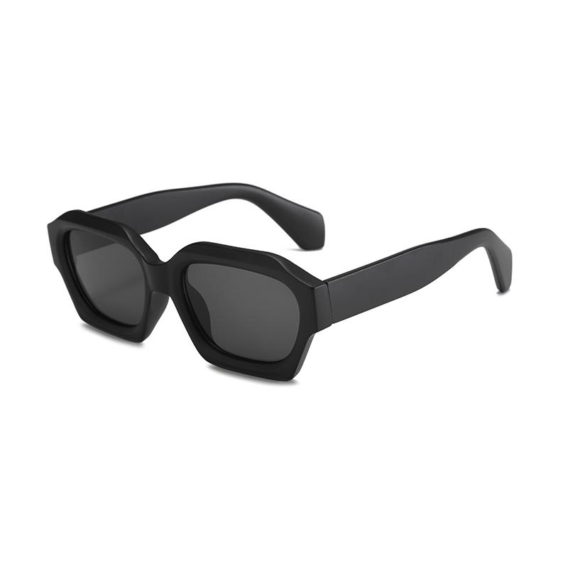 Plain Face Retro Cat Eye Sunglasses For Women UV Resistant High End Street Photography Fashionable Shades 7731